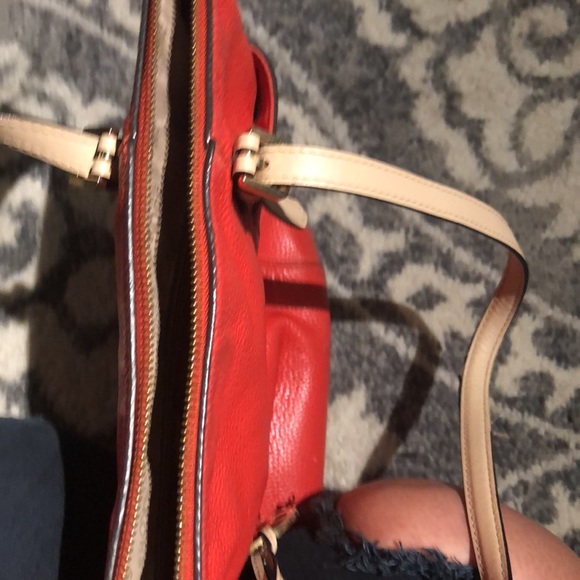 Michael Kors tote and wallet - Picture 8 of 10